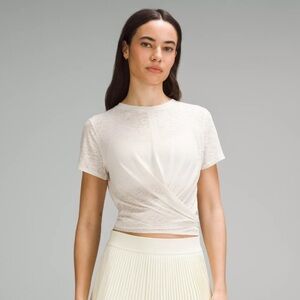 Lululemon cream tie waist shirt - Size 8 in Bone